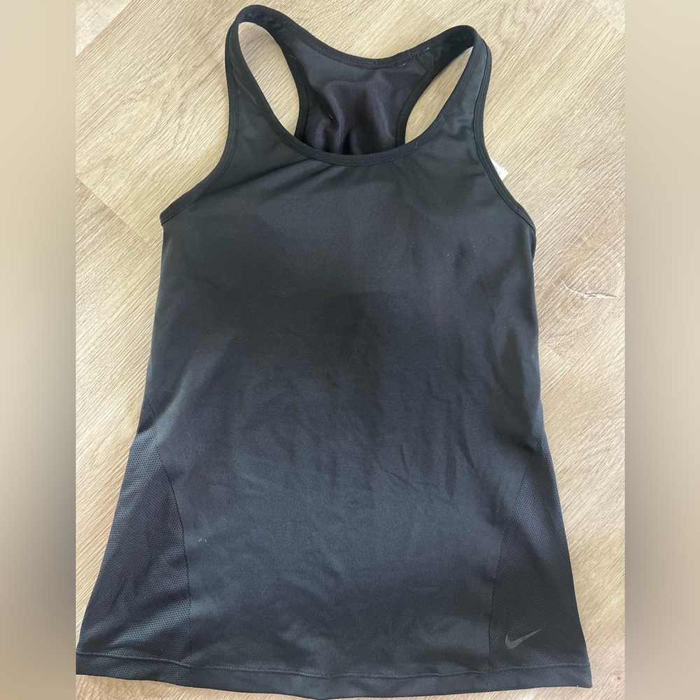 Nike Black Fitted Sports Bra Tank Top Athletic Style